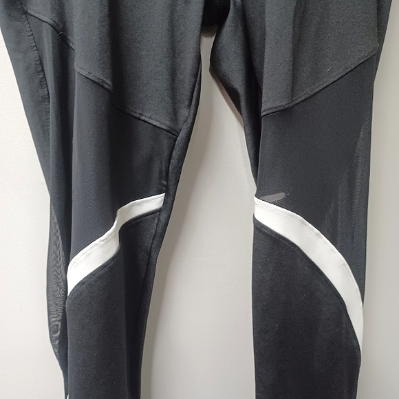 Black Legging - Picture 2 of 4